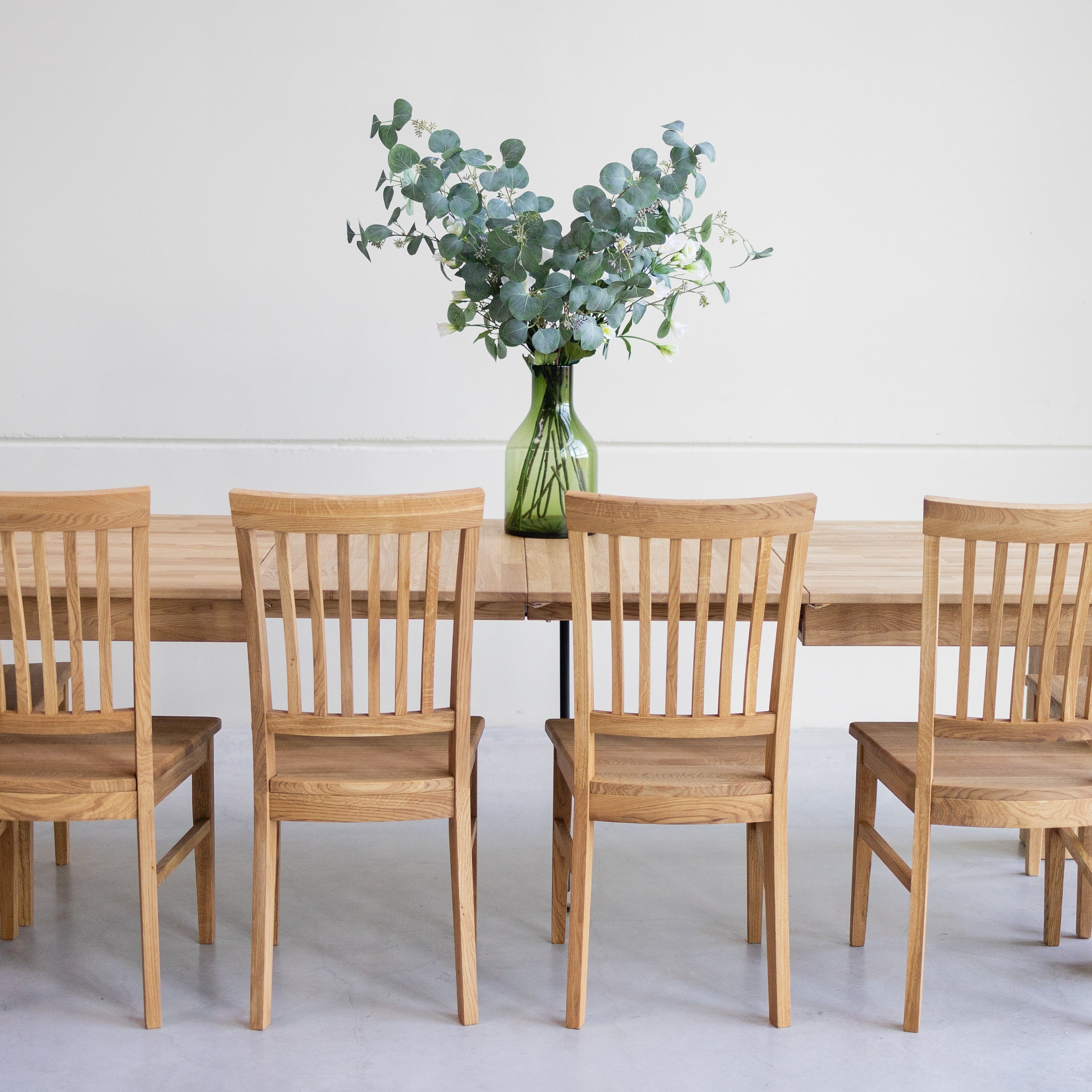 Chaises anciennes en bois : modèles design et exquis