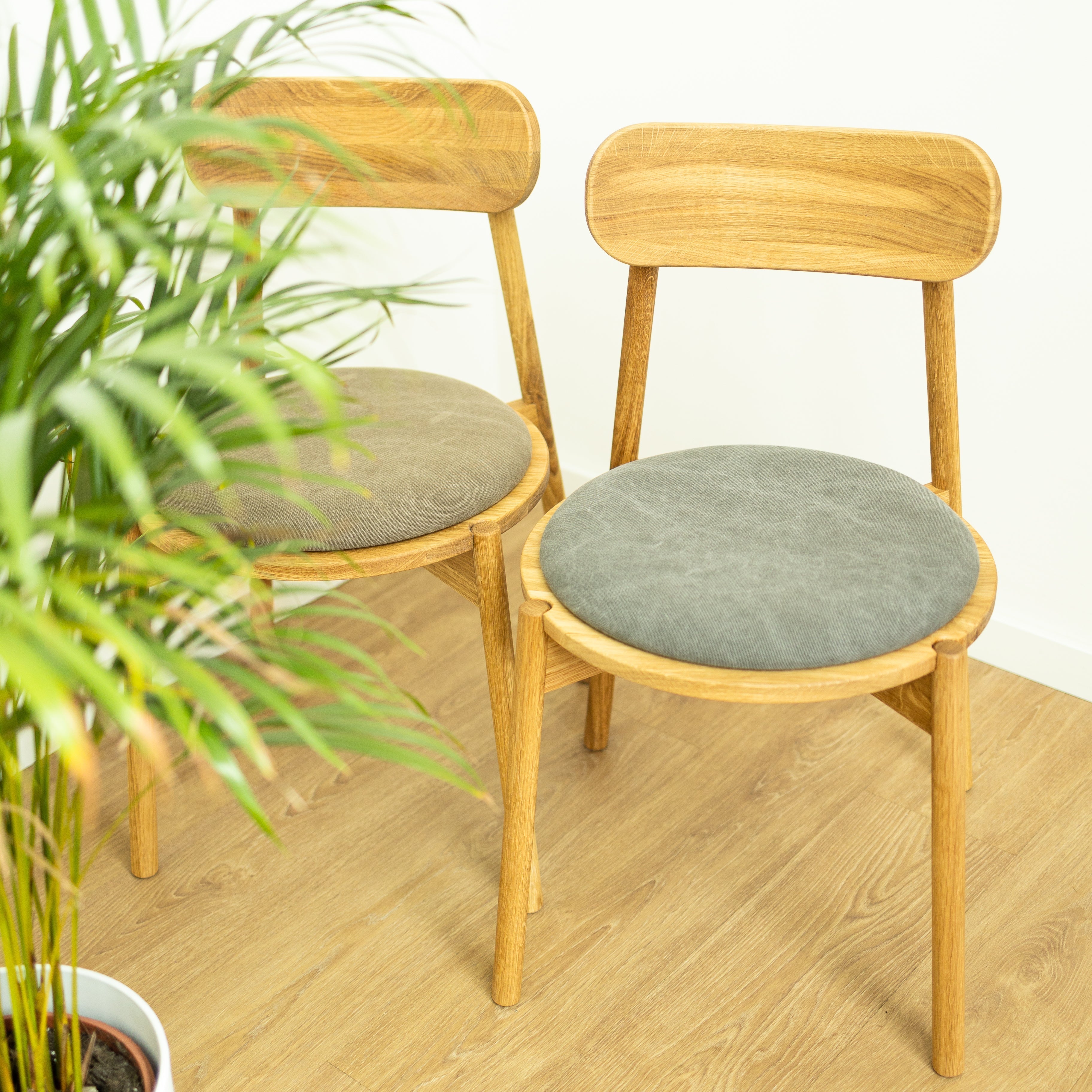 Quelle couleur pour le revêtement de vos chaises de salle à manger ?