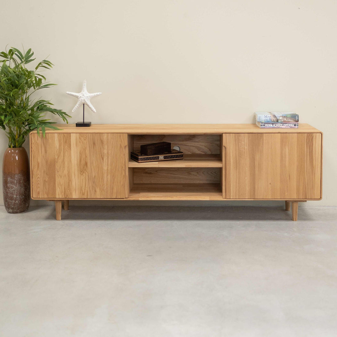 Guides d’achat : quel meuble TV en bois massif choisir ?
