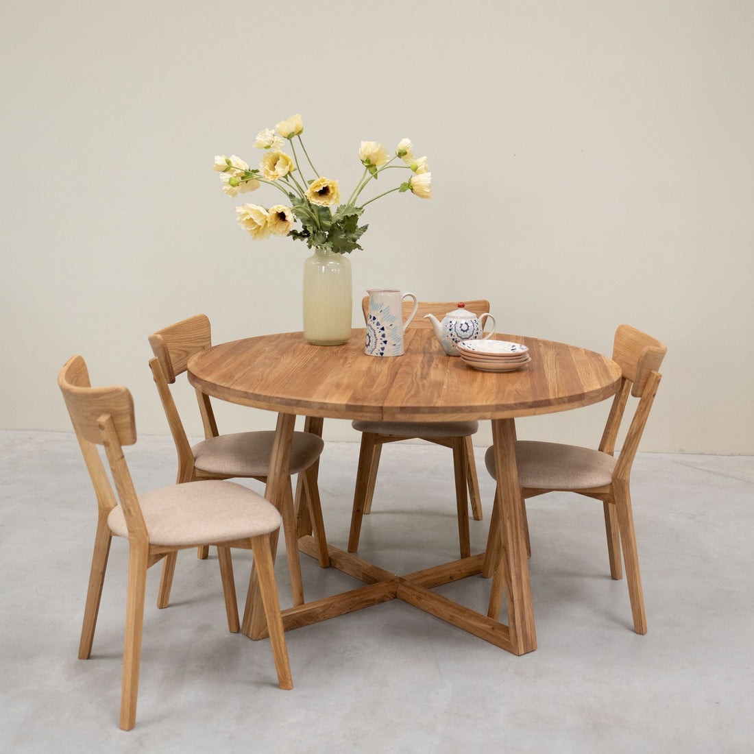 Comment bien combiner chaises et tables pour une harmonie parfaite ?