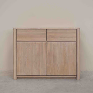 Commodes en bois de couleur blanchie
