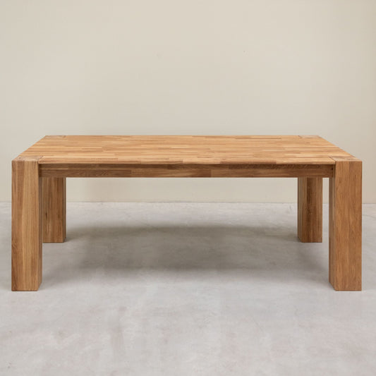 Tables à manger nordiques en chêne massif