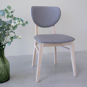 Chaise de salle à manger en bois massif de chêne blanchi Nova – Lot de 2 ou 4 chaises - NordicStory