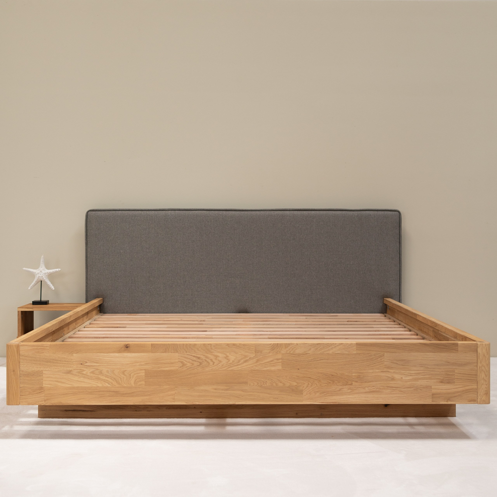 Lit en bois massif de chêne design et durable