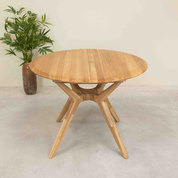 Table à manger ronde extensible en bois massif de chêne Carmen - NordicStory