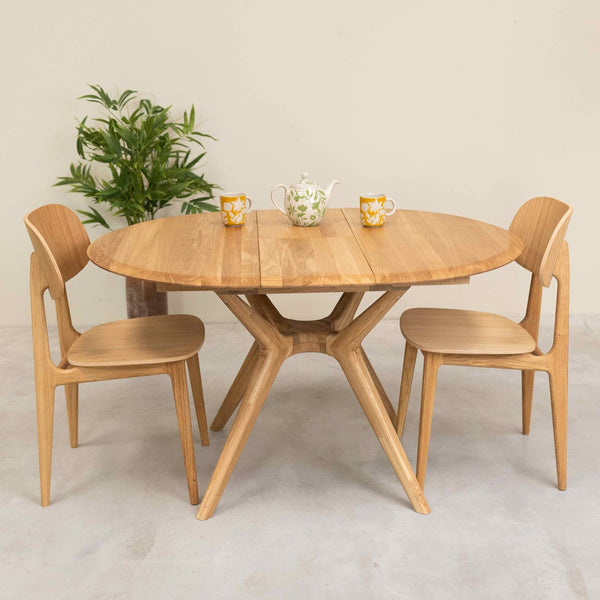 Table à manger ronde extensible en bois massif de chêne Carmen - NordicStory