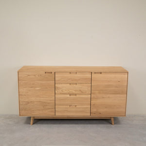 Buffet en bois massif de chêne Escandi Atelier - NordicStory