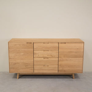 Buffet en bois massif de chêne Escandi Atelier - NordicStory