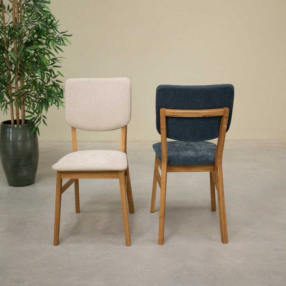 Chaise de salle à manger en bois massif de chêne Tallin, revêtement en tissu Gris / Beige – Lot de 2 ou 4 chaises - VESKOR