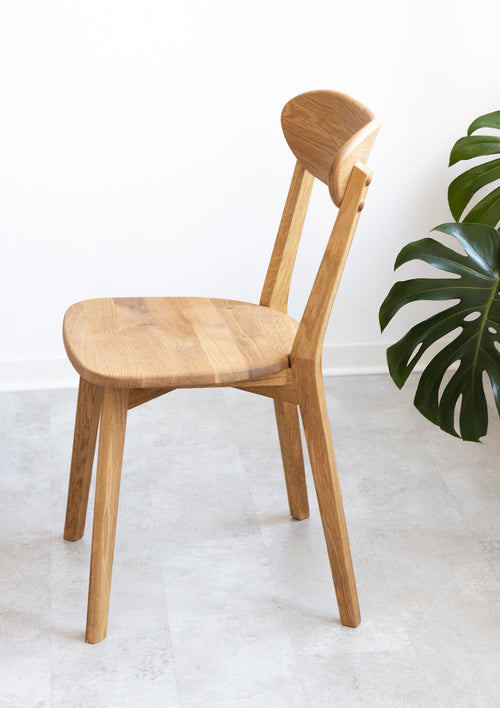 Chaise de salle à manger en bois massif de chêne Isku – Lot de 2 ou 4 chaises - NordicStory