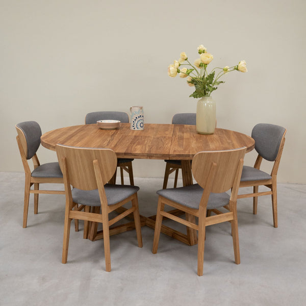 Chaise de salle à manger en bois massif de chêne Nova, revêtement en tissu Gris Nordique/Beige – Lot de 2 ou 4 chaises - NordicStory