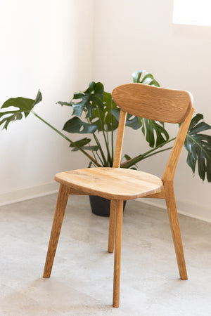 Chaise de salle à manger en bois massif de chêne Isku – Lot de 2 ou 4 chaises - NordicStory
