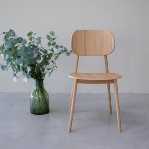 Chaise de salle à manger en bois massif de chêne Varde – Lot de 2 ou 4 chaises - NordicStory