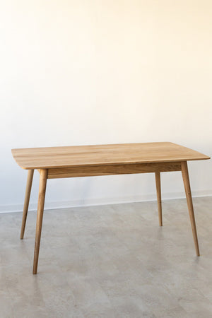 Table à manger rectangulaire en chêne massif Escandi 1 - NordicStory