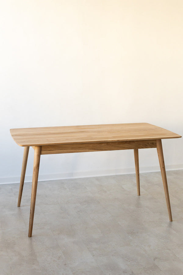 Table à manger rectangulaire en chêne massif Escandi 1 - NordicStory