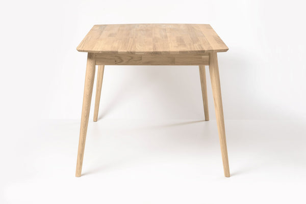 Table à manger rectangulaire en chêne massif Escandi 1 - NordicStory