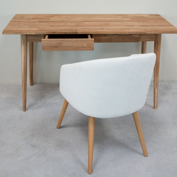 Chaise en bois massif de chêne Ana, revêtement - VESKOR