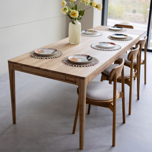 Table à manger extensible en bois massif de chêne Bergamo - NordicStory