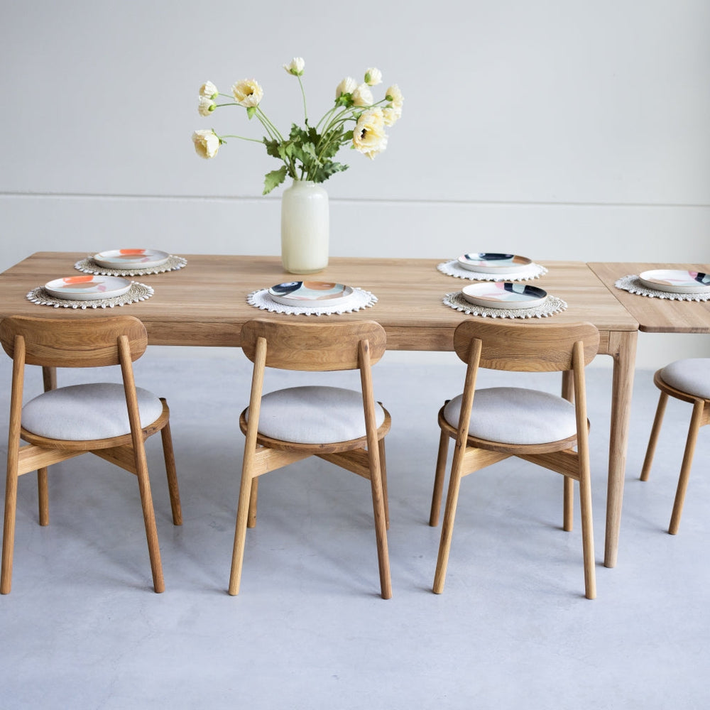 Table à manger extensible en bois massif de chêne Bergamo - NordicStory