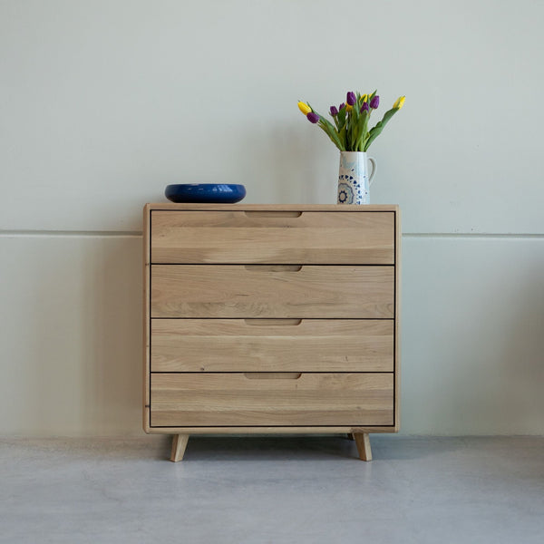 Commode en bois massif Suède 4.1 – NordicStory
