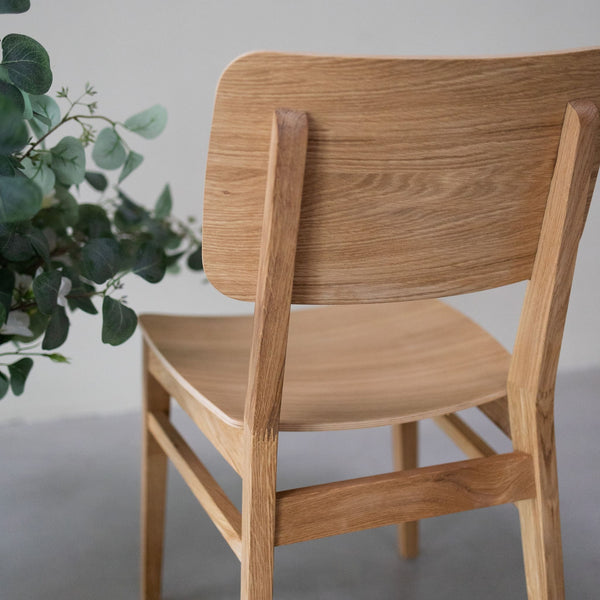 Chaise en bois massif de chêne Kodama - Lot de 2 ou 4 chaises - NordicStory