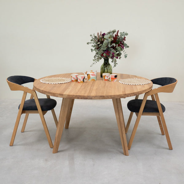 Table à manger ronde extensible en bois massif de chêne Léa - NordicStory