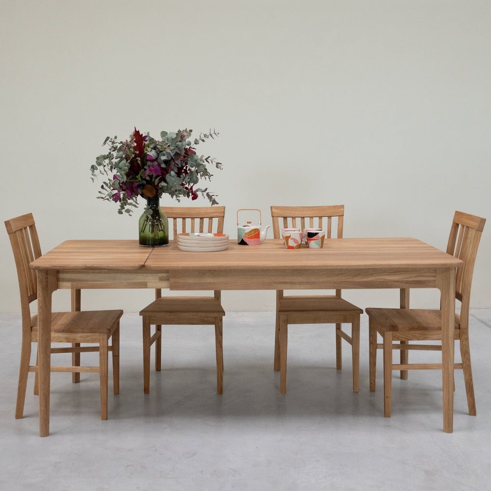Table à manger rectangulaire extensible en bois massif de chêne Astrid - NordicStory