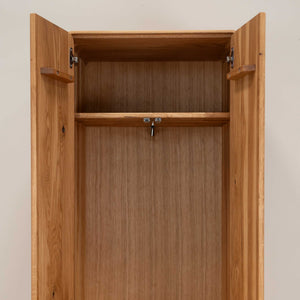 Armoire 2 portes en bois massif de chêne Genève - NordicStory