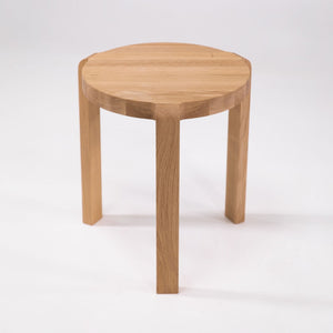 Table d'appoint en bois massif OPUS - KARPIS