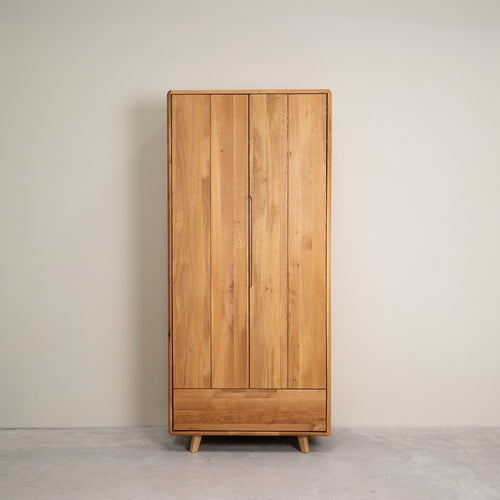 Armoire 2 portes en bois massif de chêne Genève - NordicStory