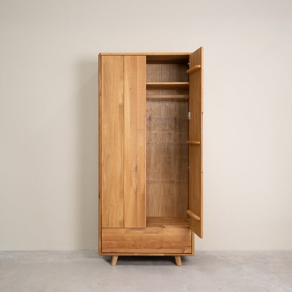 Armoire 2 portes en bois massif de chêne Genève - NordicStory