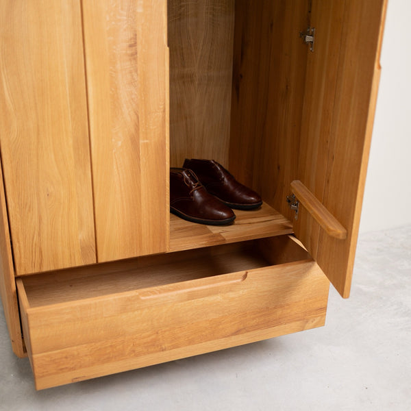 Armoire 2 portes en bois massif de chêne Genève - NordicStory