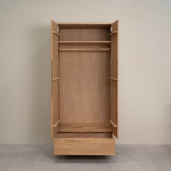 Armoire 2 portes en bois massif Suède - VESKOR