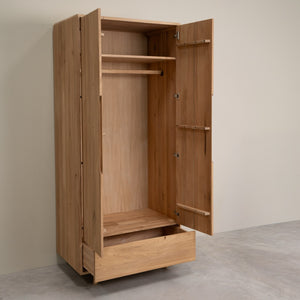 Armoire 2 portes en bois massif Suède - VESKOR