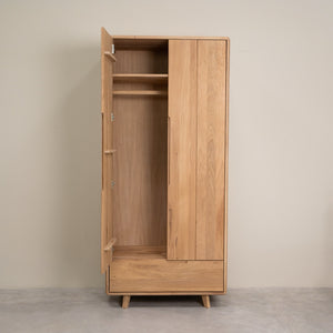 Armoire 2 portes en bois massif Suède - VESKOR