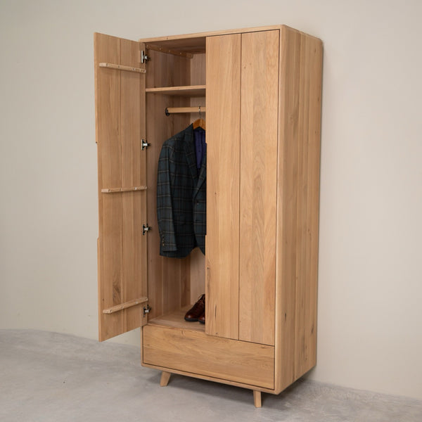 Armoire 2 portes en bois massif Suède - VESKOR