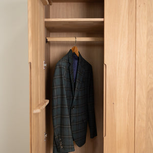 Armoire 2 portes en bois massif Suède - VESKOR