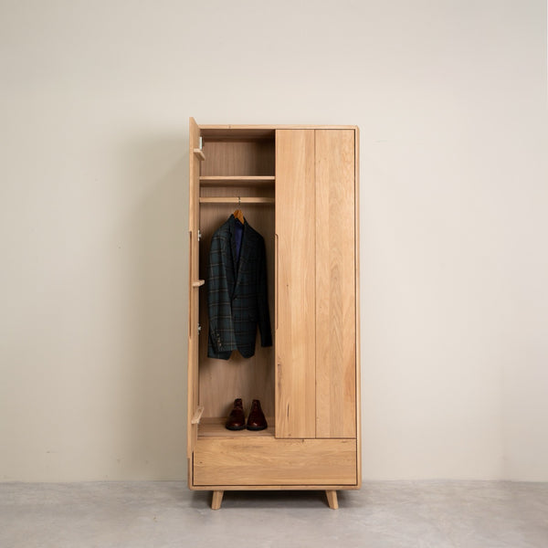 Armoire 2 portes en bois massif Suède - VESKOR