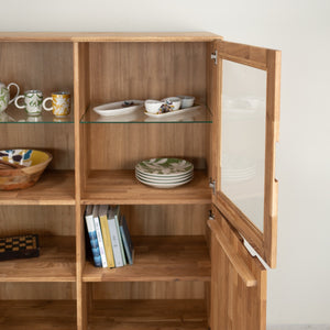 Buffet vitrine en bois massif de chêne Escandi 3 - NordicStory