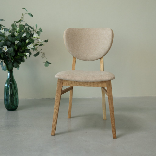 Chaise en bois massif de chêne Nova