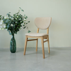 Chaise en bois massif de chêne Nova