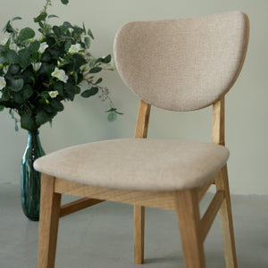 Chaise en bois massif de chêne Nova