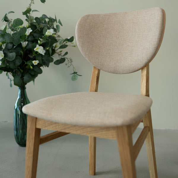 Chaise en bois massif de chêne Nova