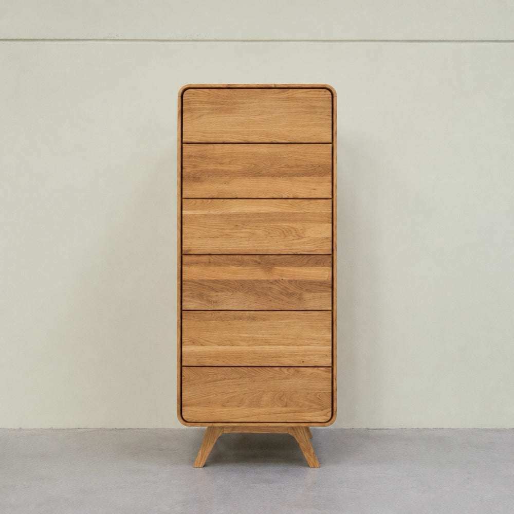 Commode en bois massif de chêne