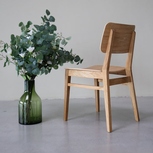 VESKOR Pack de Sillas de comedor de madera maciza de roble de la colección Dania Mueble nórdico con un diseño moderno Mobel.Store