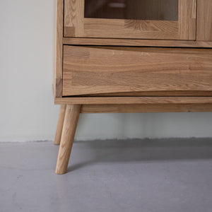 VESKOR Vitrina de madera maciza de roble MALMO Mobel.Store