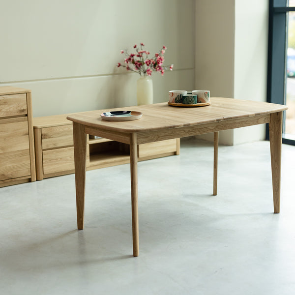 Table à manger extensible en bois massif de chêne Monty - NordicStory