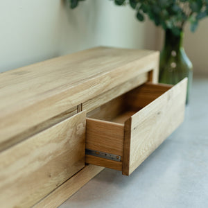 Meuble suspendu en bois massif de chêne SVEN – 100/120 x 25 x 30 cm - NordicStory