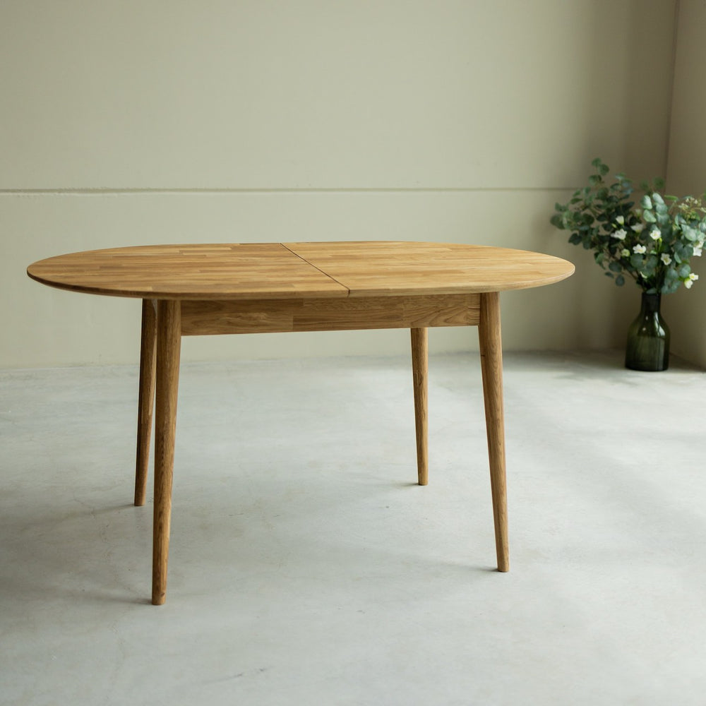Table à manger ovale extensible en chêne massif Escandi 2 – 140-175 x 90 x 75 cm - NordicStory