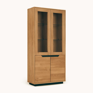 NordicStory_Vitrina_de_madera_maciza_roble_sostenible_vitrina_moderna